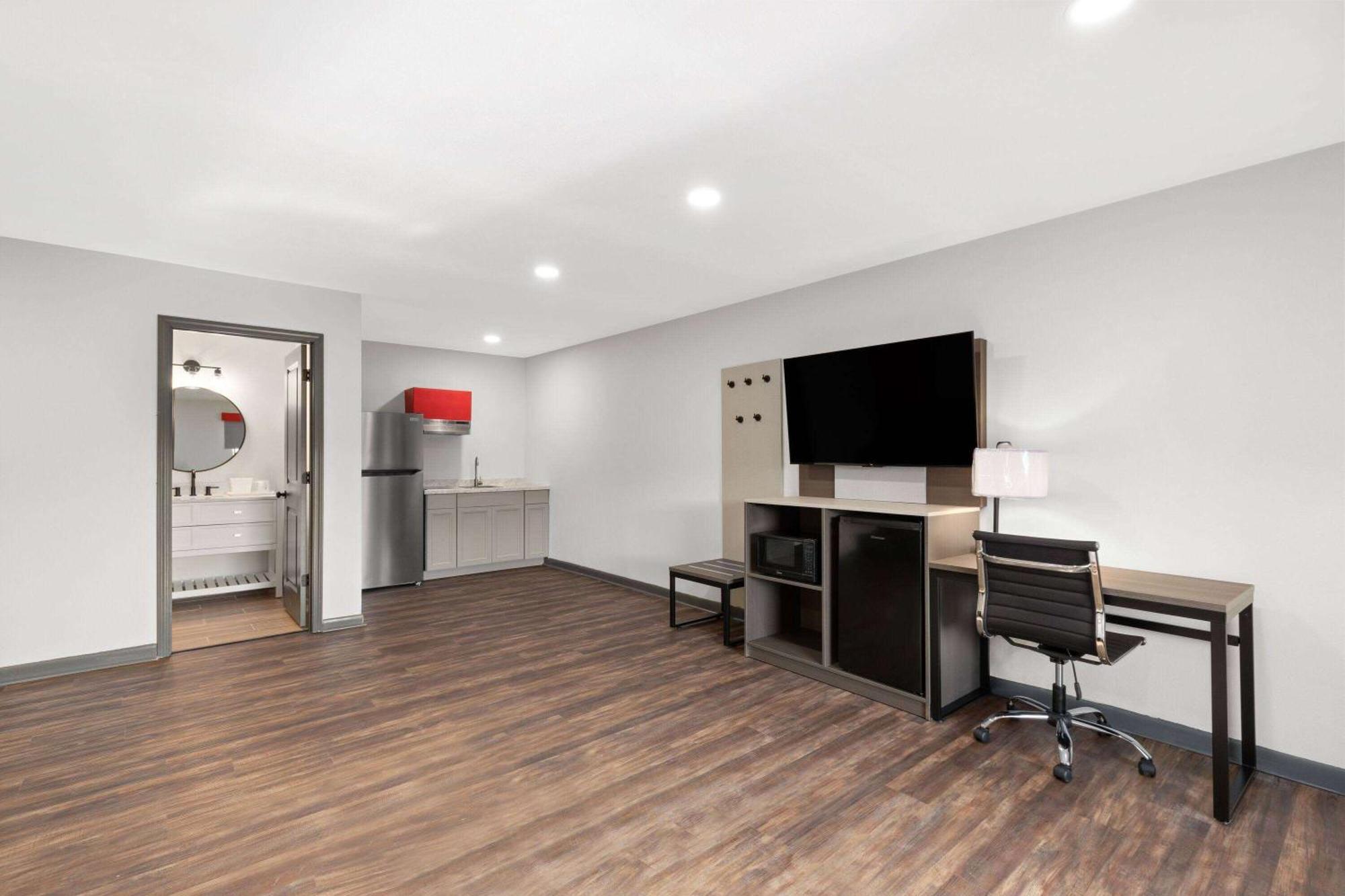 Hotel Ramada By Wyndham Bainbridge Exteriér fotografie