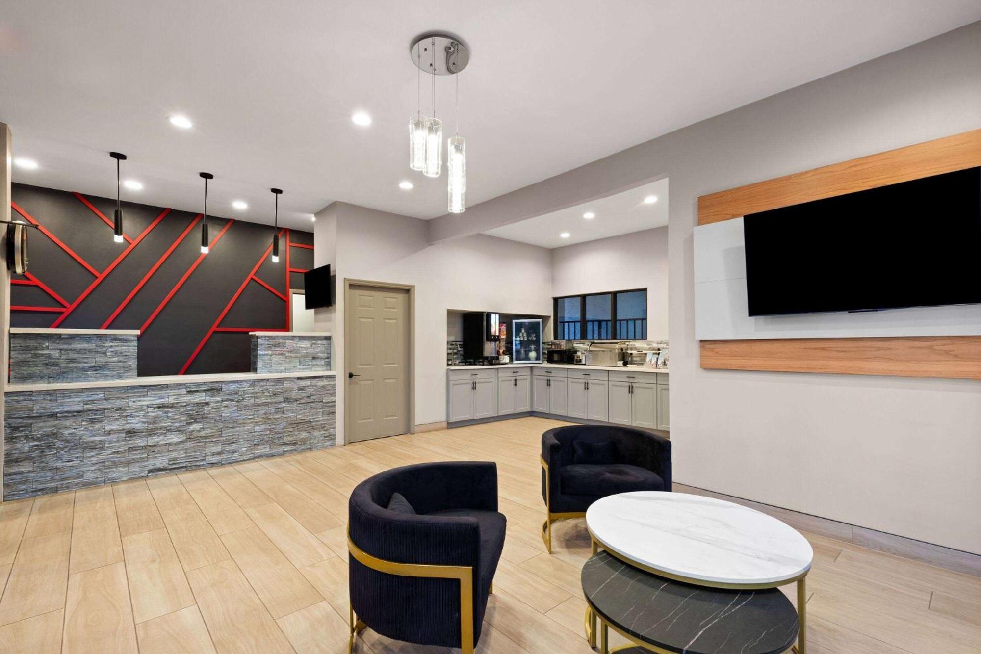 Hotel Ramada By Wyndham Bainbridge Exteriér fotografie