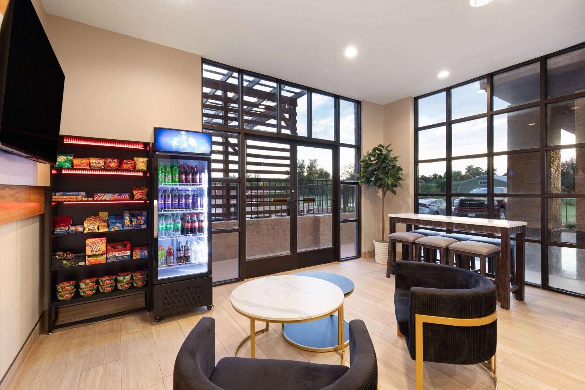Hotel Ramada By Wyndham Bainbridge Exteriér fotografie